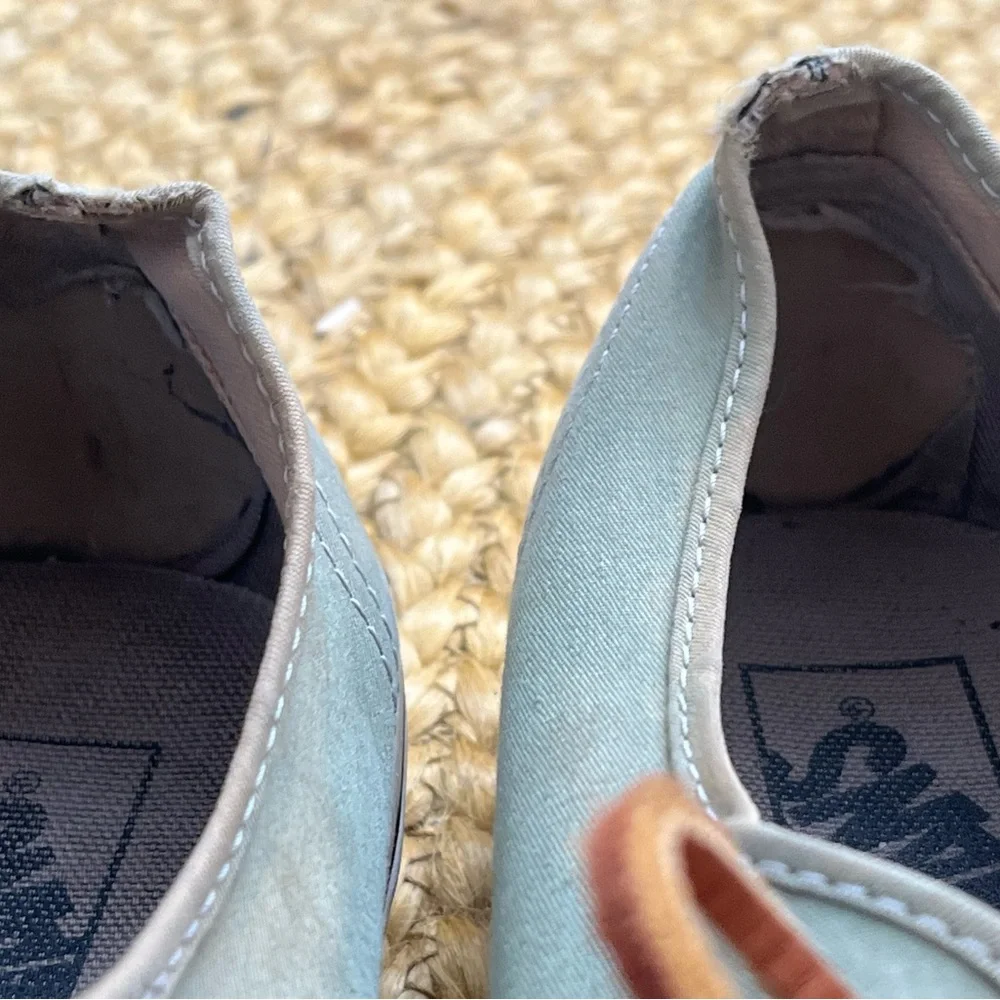 Vans RARE Men's Authentic Low-Top Sneakers in Sage Olive Green leather laces - Picture 4 of 6